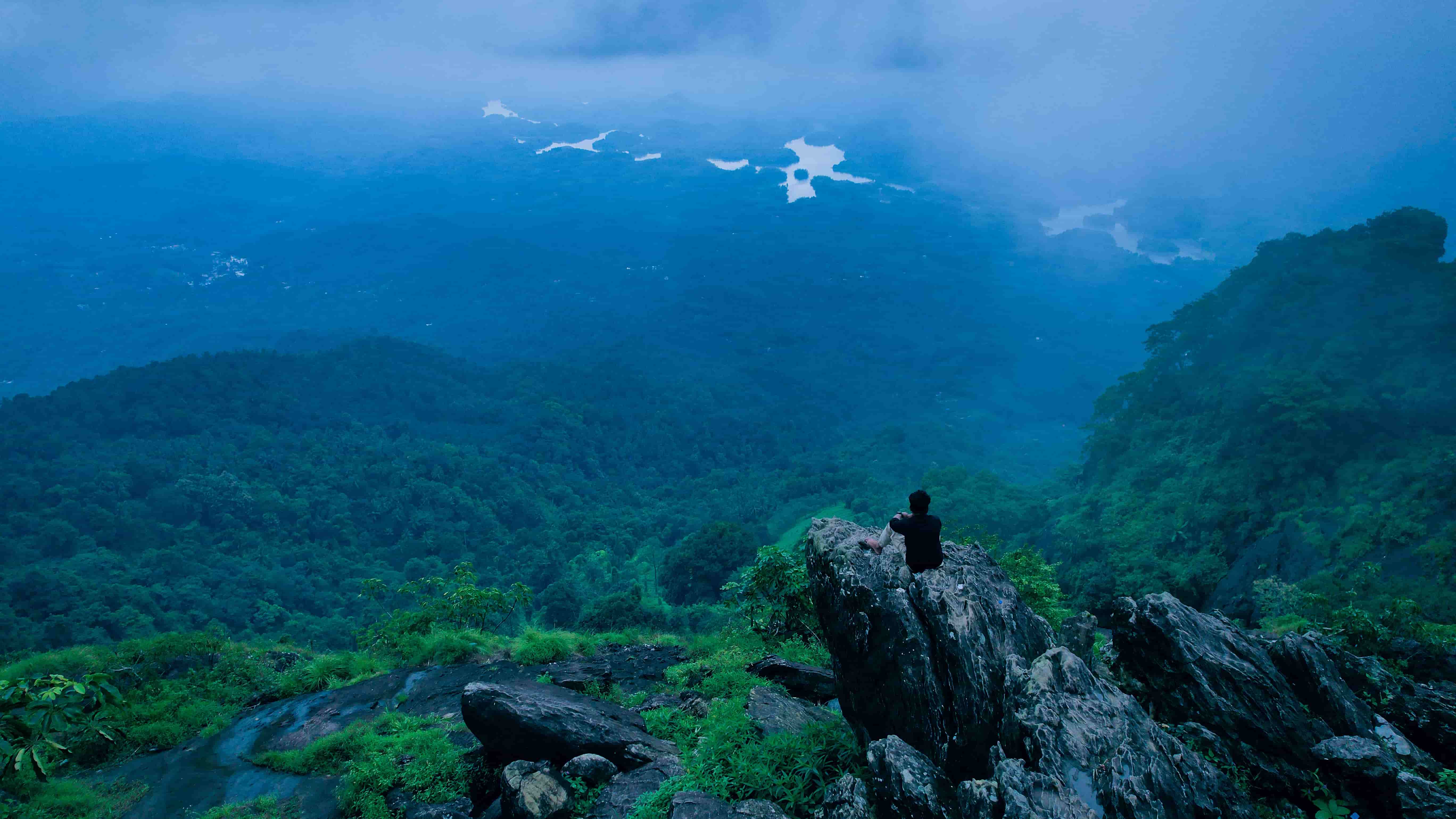Kakkayam hills road trip scenic view Kozhikode Western Ghats